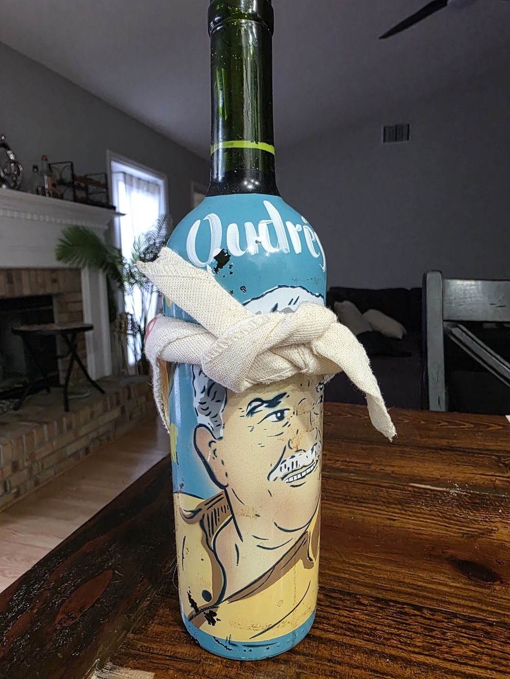 Collectible Hand-Painted Glass Bottle – Andrés Carne de Res (Colombia)